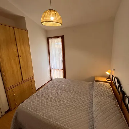 Апартаменты Comfortable Flat With Private Garden