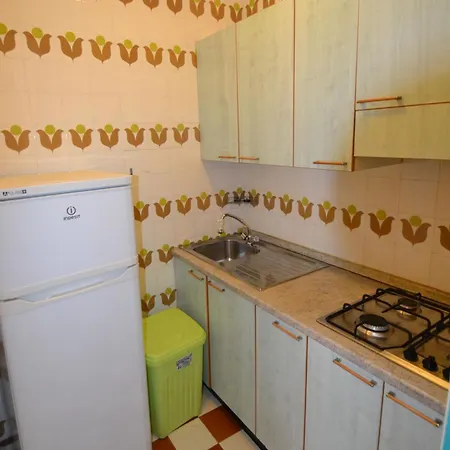 Апартаменты Comfortable Flat With Private Garden *