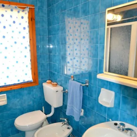 Comfortable Flat With Private Garden * Бибионе