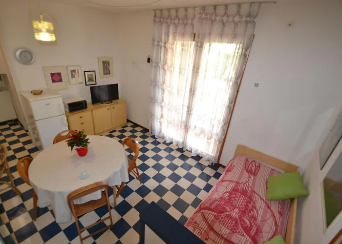 Comfortable Flat With Private Garden * Bibione