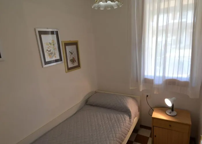 公寓 Comfortable Flat With Private Garden