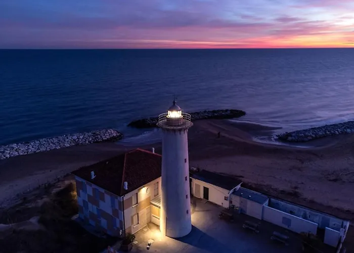 Comfortable Flat With Private Garden 公寓 比比翁